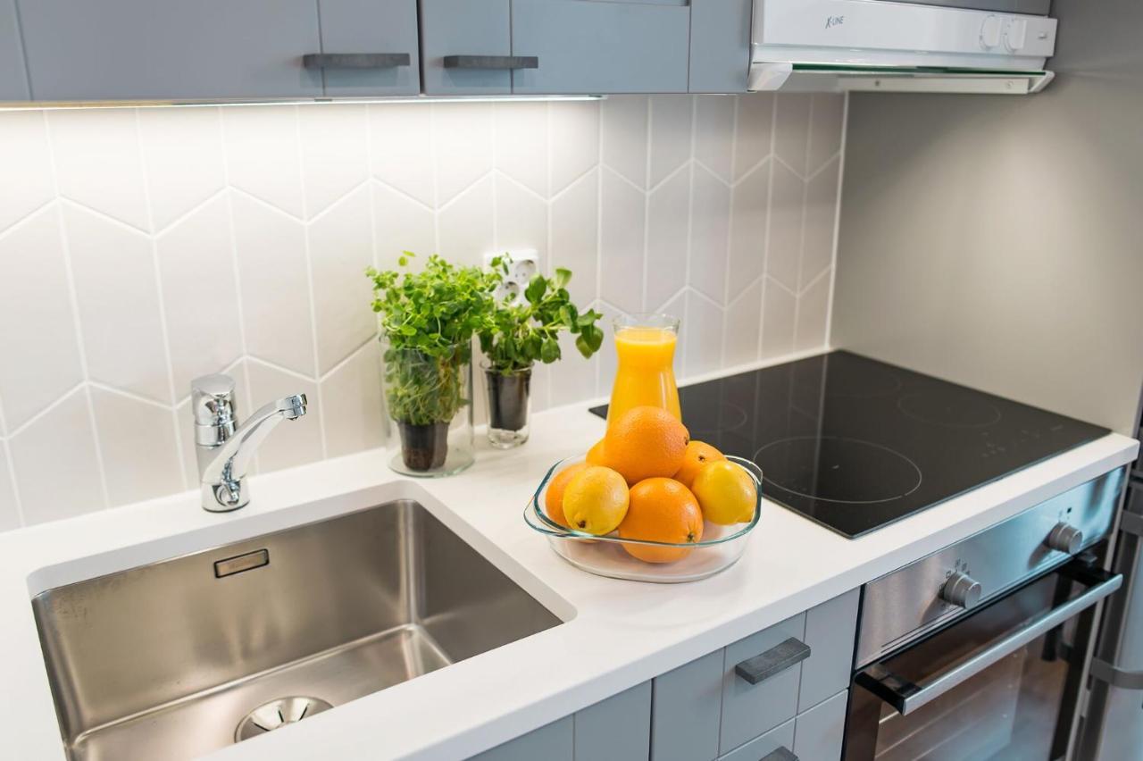 Forenom Serviced Apartments Helsinki Toeoeloe Eksteriør bilde